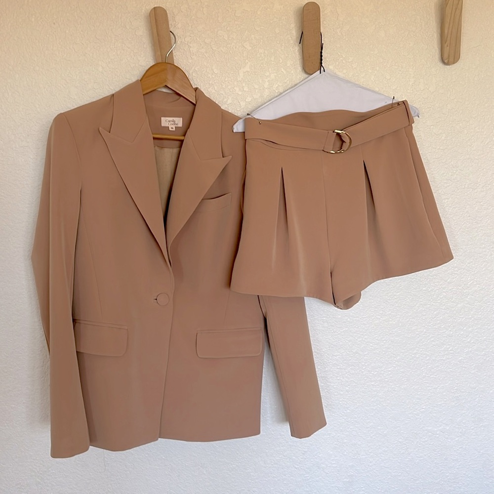 CAMILA COELHO BLAZER & SHORT SUIT, NUDE TOFFEE - XS